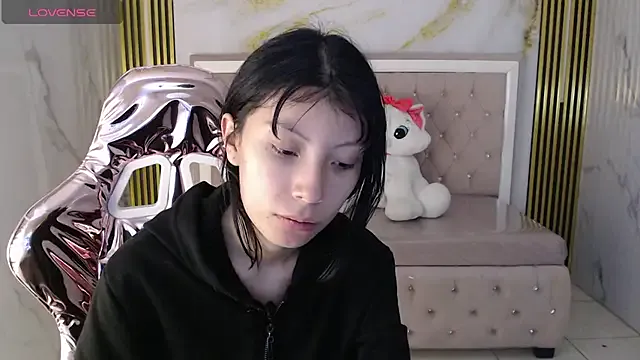 verana_s from StripChat is Freechat