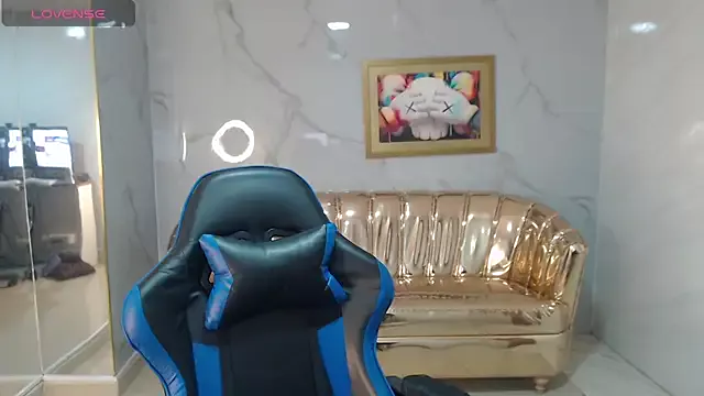 Girls: try live performances with matured performers, from dancing to quirks, in a variety of beautiful sex cams.