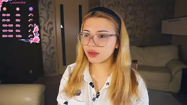 VerniceEngelking from StripChat is Freechat