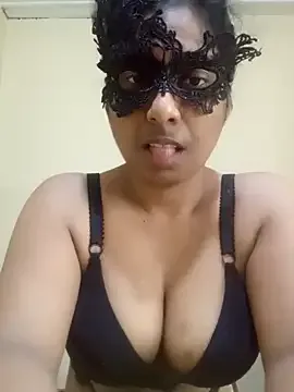 VeronicaPatel from StripChat is Freechat