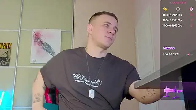 Vers_gay from StripChat is Freechat