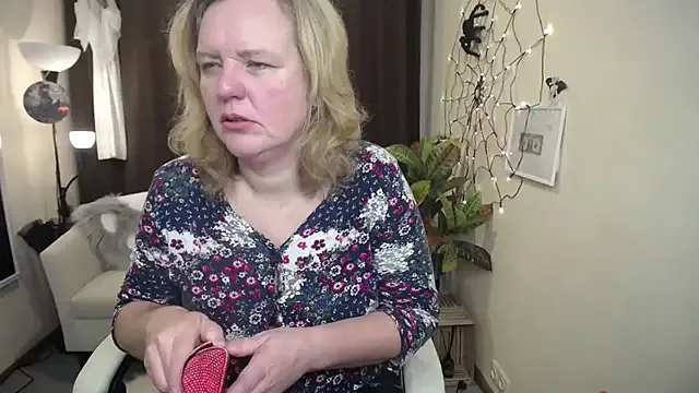 VestaWoody from StripChat is Freechat