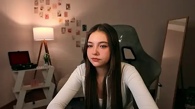 Vexorine from StripChat is Freechat