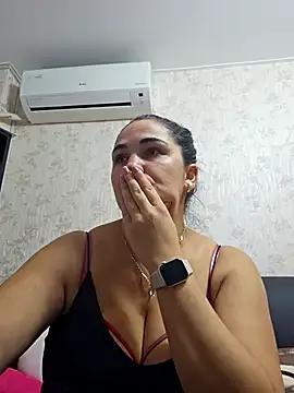 VickyDivinee from StripChat is Freechat