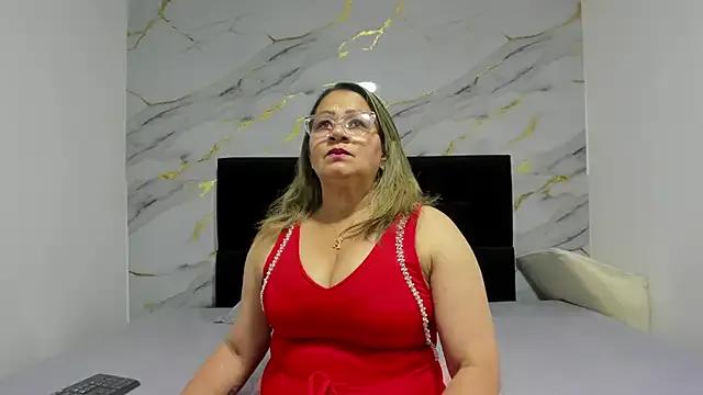 Vickyfox_ from StripChat is Freechat