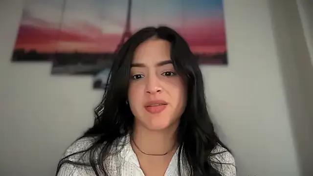 VickyFoxy from StripChat is Freechat