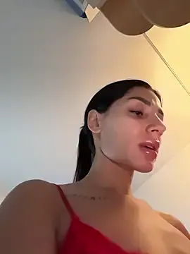 VickyM99 from StripChat is Freechat