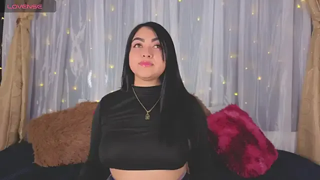 Victoria_Jonhss from StripChat is Freechat