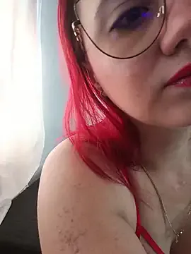 Victoria_redx from StripChat is Freechat