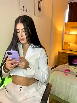 Victoriaa_Gray from StripChat is Freechat