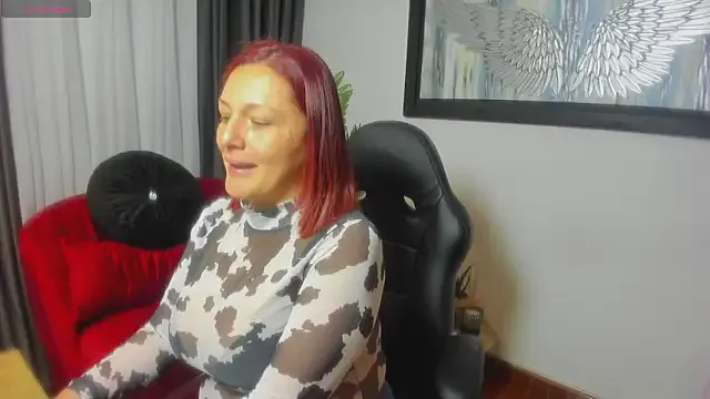 VictoriaPaker from StripChat is Freechat