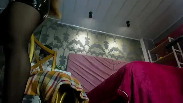 VictoriaQueen_Fg from StripChat is Freechat