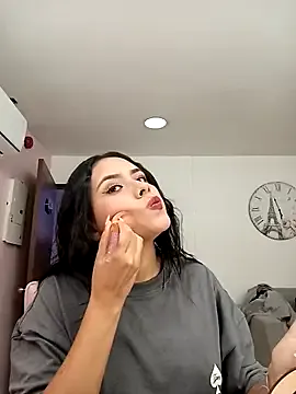 Girls: try live performances with matured performers, from dancing to quirks, in a variety of beautiful sex cams.