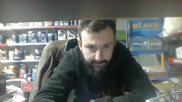 Vihand22 from StripChat