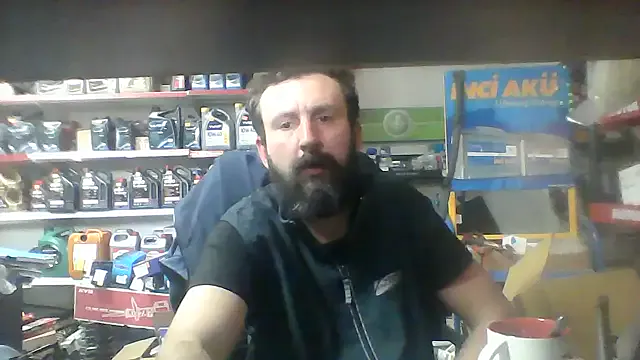 Vihand22 from StripChat