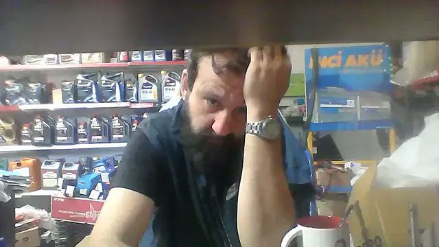 Vihand22 from StripChat