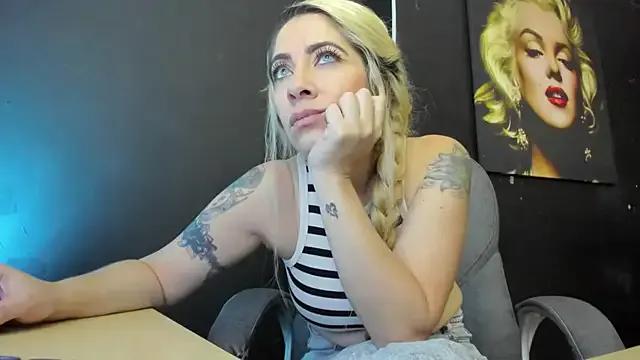 Girls: try live performances with matured performers, from dancing to quirks, in a variety of beautiful sex cams.