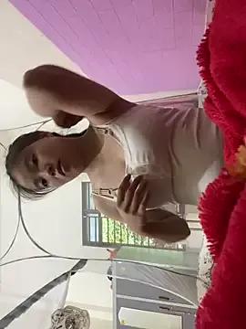 viluna from StripChat is Freechat