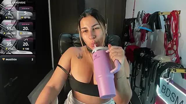 Girls: try live performances with matured performers, from dancing to quirks, in a variety of beautiful sex cams.
