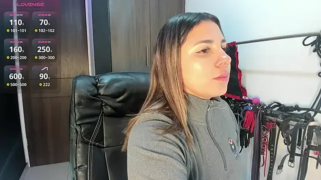 Girls: try live performances with matured performers, from dancing to quirks, in a variety of beautiful sex cams.