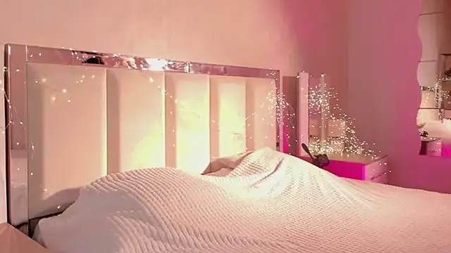 Violet_Ferguson from StripChat is Freechat