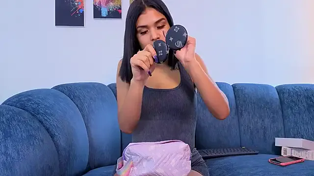 Girls: try live performances with matured performers, from dancing to quirks, in a variety of beautiful sex cams.