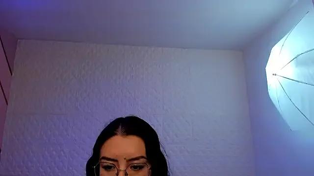 Violetaa_diazz from StripChat is Freechat