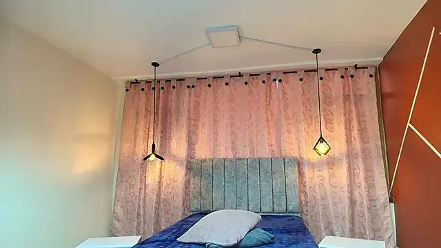 VioletaScott_ from StripChat is Freechat