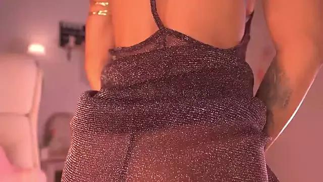 Girls: try live performances with matured performers, from dancing to quirks, in a variety of beautiful sex cams.