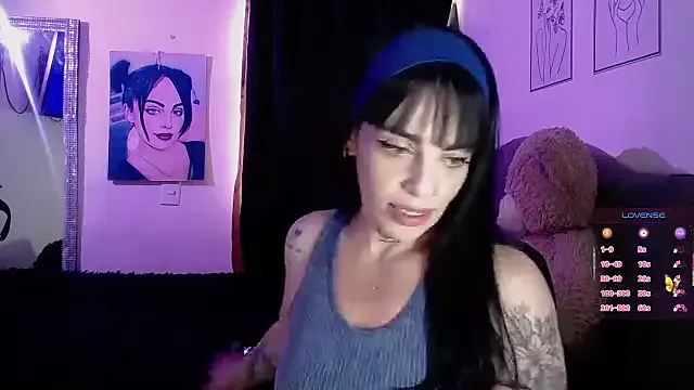 Girls: try live performances with matured performers, from dancing to quirks, in a variety of beautiful sex cams.