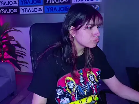 Violetta_Swett_ from StripChat is Freechat