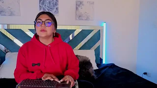 Violettabloom_ from StripChat is Freechat