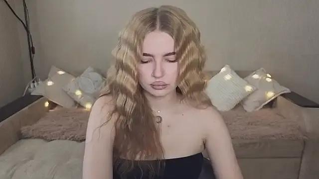 ViolettaLopez from StripChat is Freechat