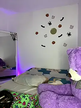 ViolettaMiller_ from StripChat is Freechat