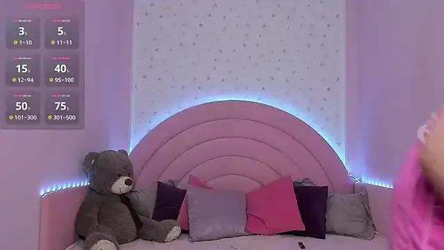 viva_la_vika from StripChat