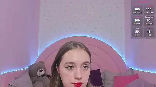 viva_la_vika from StripChat is Freechat