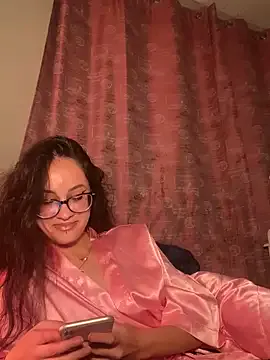 VivianaNoire from StripChat is Freechat