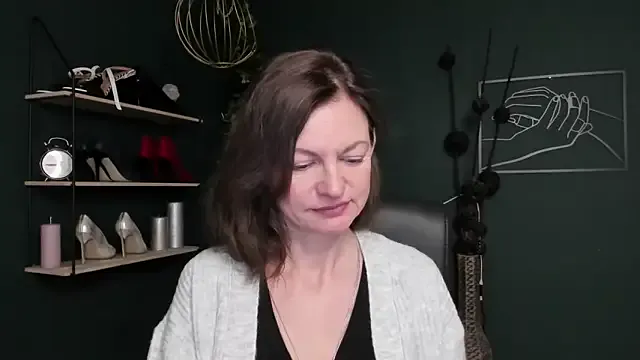 Girls: try live performances with matured performers, from dancing to quirks, in a variety of beautiful sex cams.