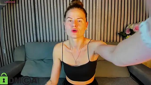 Girls: try live performances with matured performers, from dancing to quirks, in a variety of beautiful sex cams.
