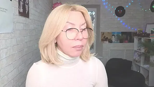 Girls: try live performances with matured performers, from dancing to quirks, in a variety of beautiful sex cams.