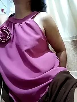 Wetpussysquirtt from StripChat is Freechat