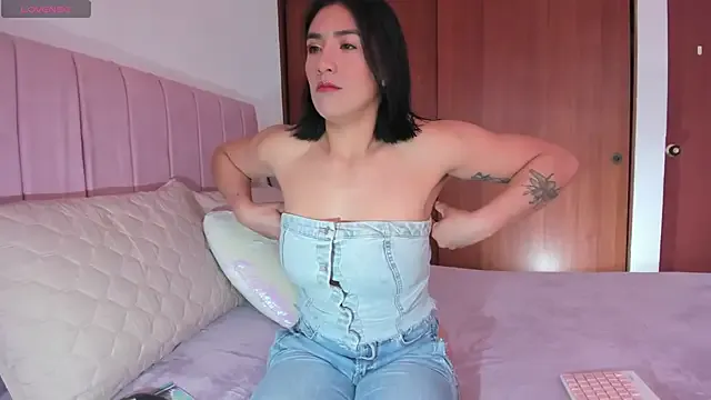 Girls: try live performances with matured performers, from dancing to quirks, in a variety of beautiful sex cams.