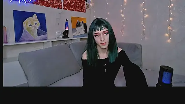 whoalexxa from StripChat is Freechat