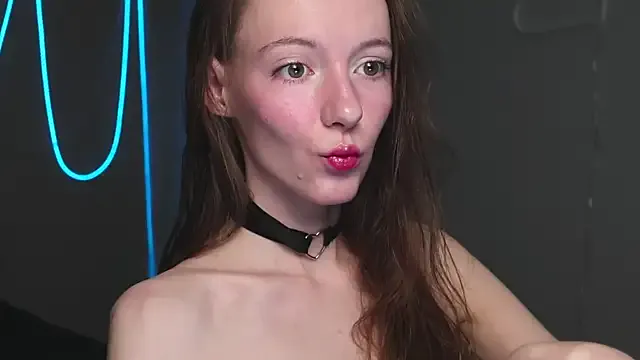 Why_me_stella from StripChat is Freechat