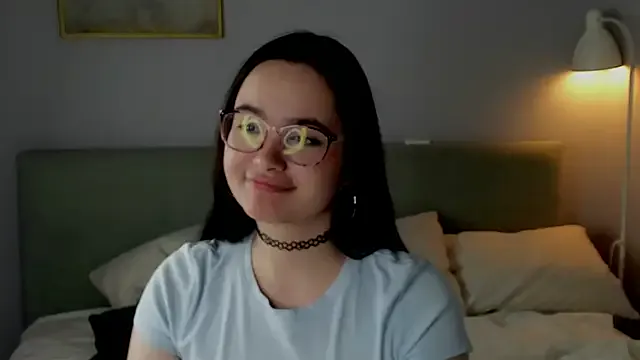 WildaBisom from StripChat is Freechat