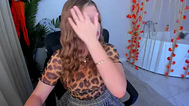 WildeDesiree from StripChat is Freechat