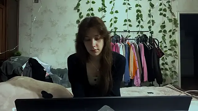 WildPeachh from StripChat is Freechat