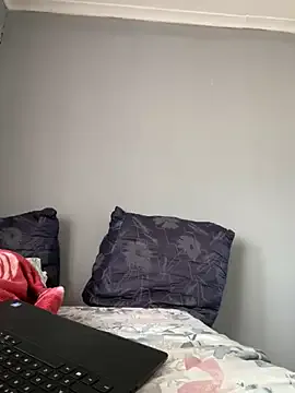 Wildpineapple from StripChat is Freechat