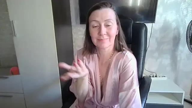 WindChristy from StripChat is Freechat