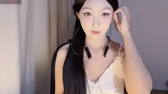Winnie666- from StripChat is Freechat